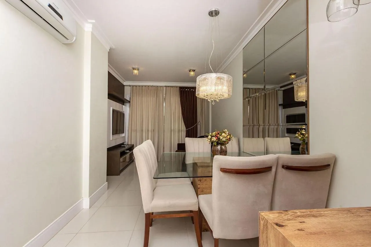 Riomaggiore 204: Beachfront Comfort with Inclusive Amenities Bombinhas