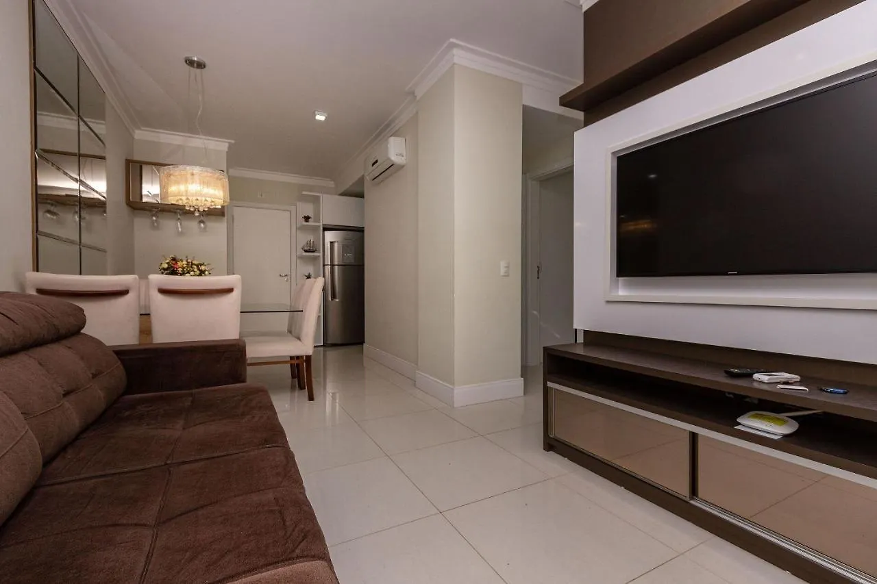 Apartment Riomaggiore 204: Beachfront Comfort with Inclusive Amenities Bombinhas