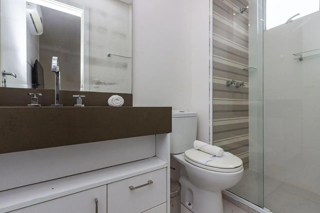Riomaggiore 204: Beachfront Comfort with Inclusive Amenities Bombinhas 0*,  Brazil